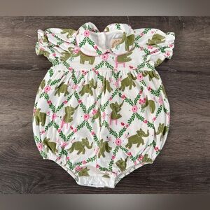 🐘 🌺 TBBC Highland Park Peanut onesie 12-18 mos (runs large), VGUC due to age